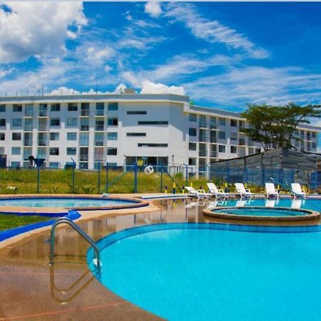 Apartamento Cerca Parque Del Cafe Con Piscina Монтенегро Экстерьер фото