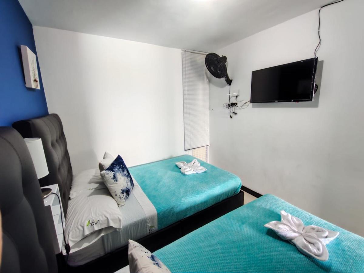 Apartamento Cerca Parque Del Cafe Con Piscina Монтенегро Экстерьер фото