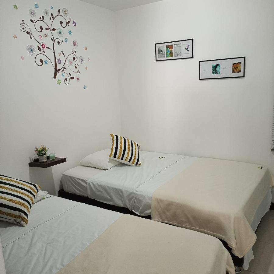 Apartamento Cerca Parque Del Cafe Con Piscina Монтенегро Экстерьер фото