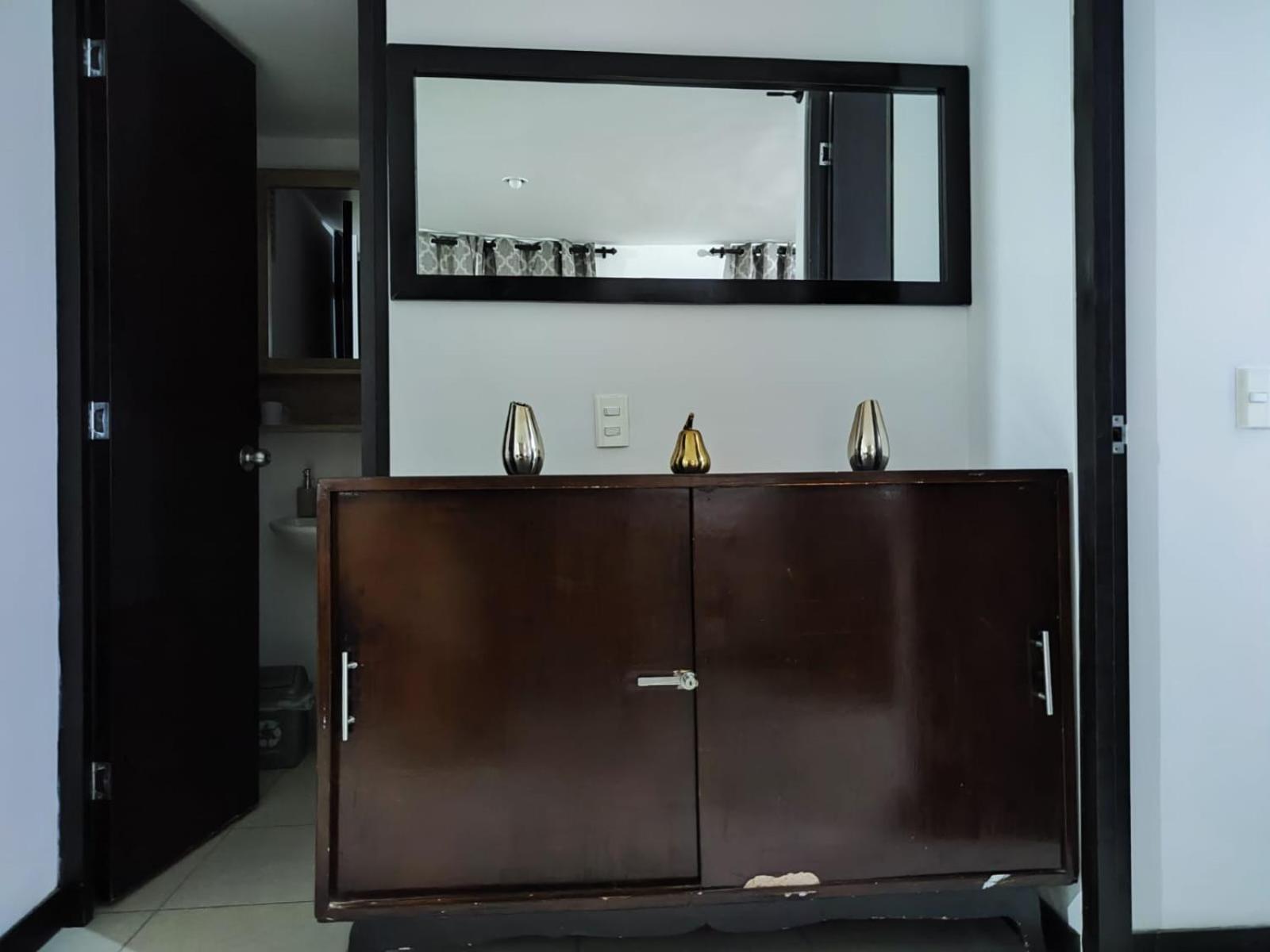 Apartamento Cerca Parque Del Cafe Con Piscina Монтенегро Экстерьер фото