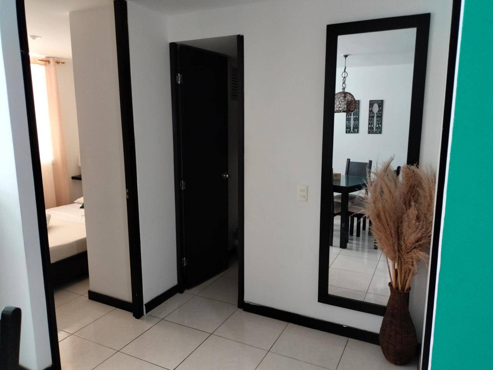 Apartamento Cerca Parque Del Cafe Con Piscina Монтенегро Экстерьер фото